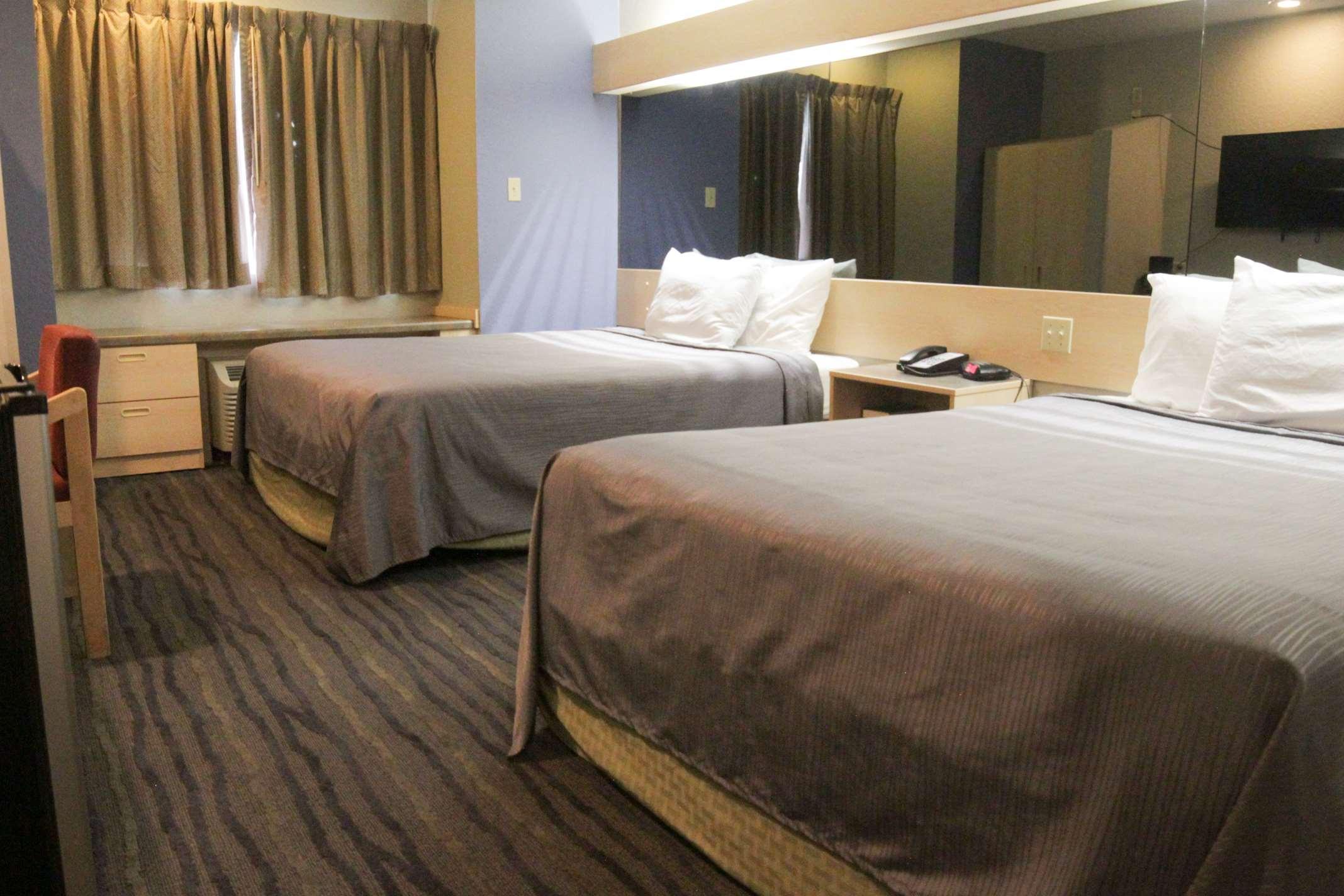 Radisson Oscar Freire Hotel Sao Paulo Exterior photo A typical room at the hotel