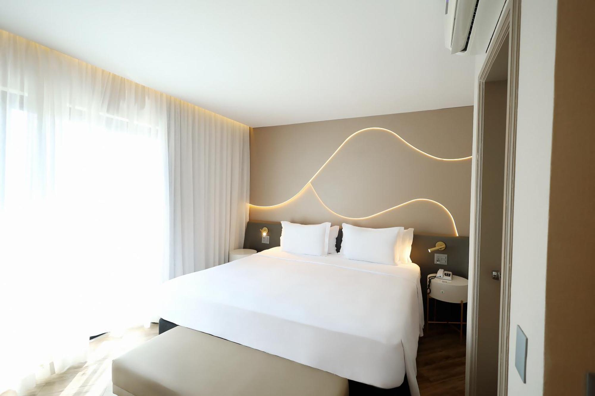 Radisson Oscar Freire Hotel Sao Paulo Exterior photo A room at the hotel